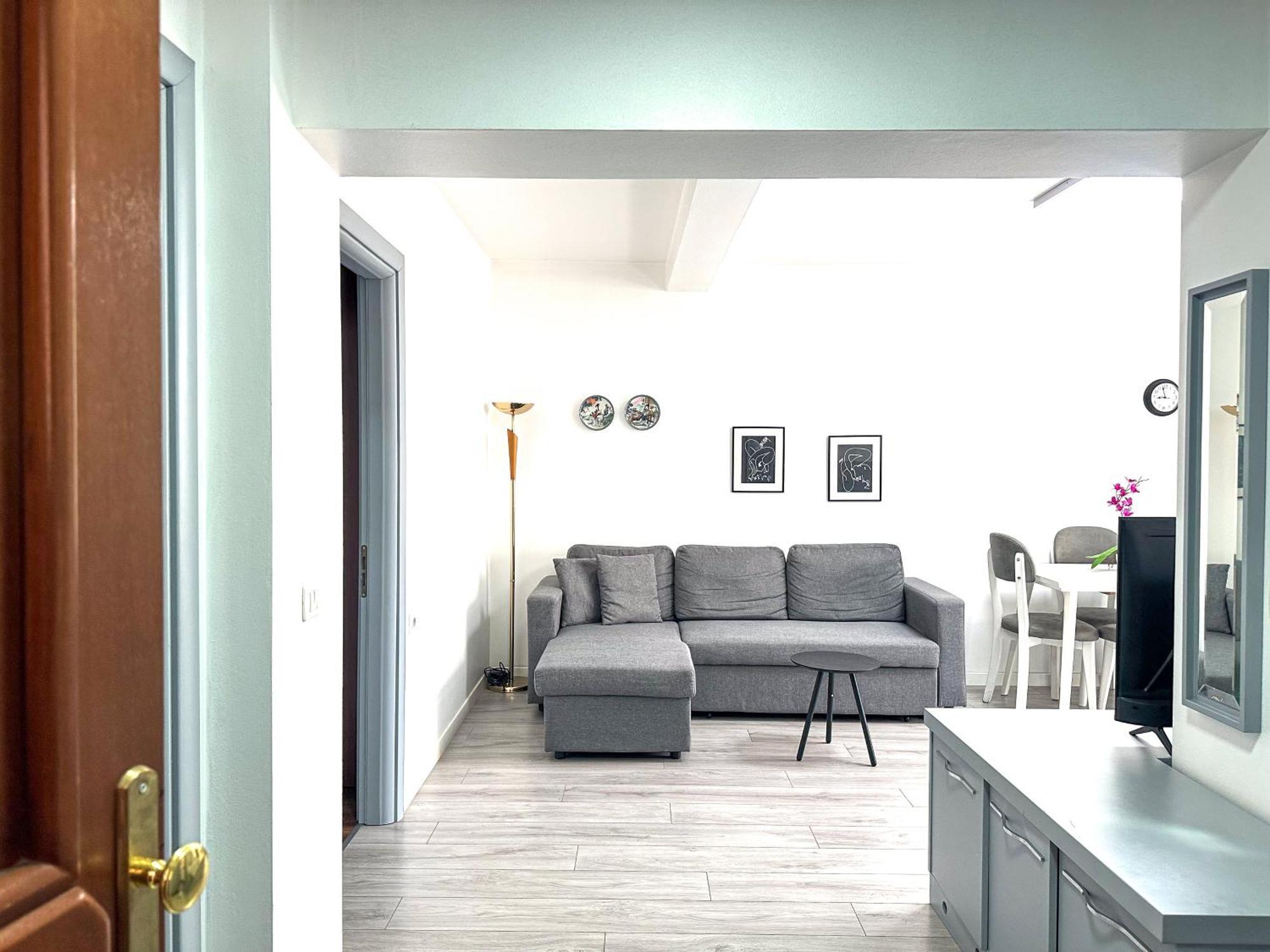 Center 2br Apartment Tirana